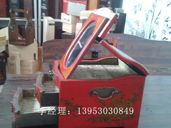 點(diǎn)擊查看詳細(xì)信息<br>標(biāo)題：首飾盒側(cè)面 閱讀次數(shù)：2746