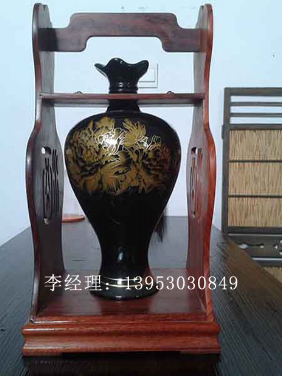 點擊查看詳細信息<br>標題：白酒提籃 閱讀次數(shù)：2807