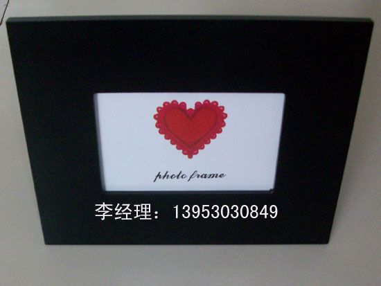 點(diǎn)擊查看詳細(xì)信息<br>標(biāo)題：相框004 閱讀次數(shù)：3107