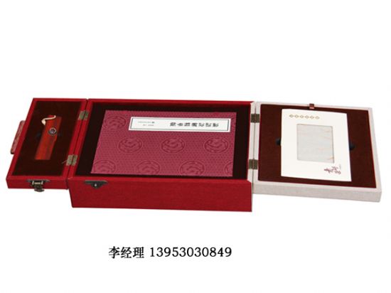 點(diǎn)擊查看詳細(xì)信息<br>標(biāo)題：書盒 閱讀次數(shù)：2236