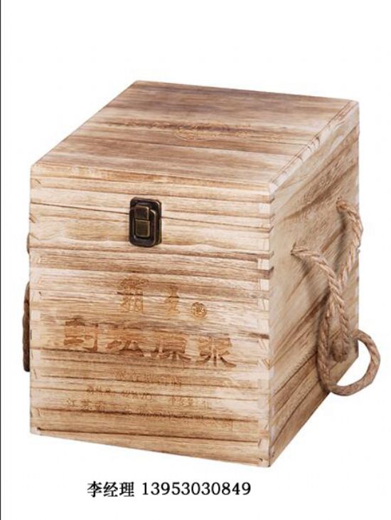 點(diǎn)擊查看詳細(xì)信息<br>標(biāo)題：白酒酒壇 閱讀次數(shù)：1938