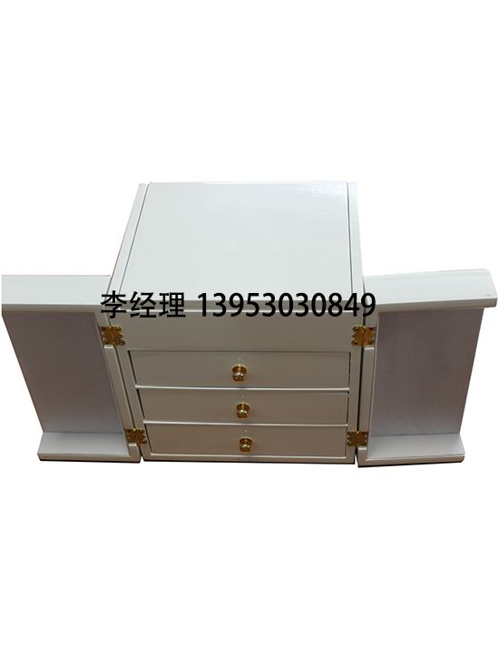 點(diǎn)擊查看詳細(xì)信息<br>標(biāo)題：首飾盒 閱讀次數(shù)：2008