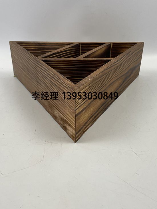 點(diǎn)擊查看詳細(xì)信息<br>標(biāo)題：三角置物架 閱讀次數(shù)：2271